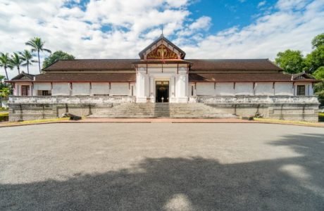 Laos Royal Palace templos español